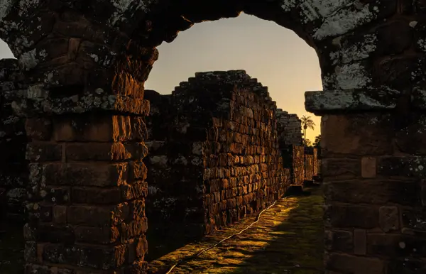 Ruinenstädte in Paraguay erkunden